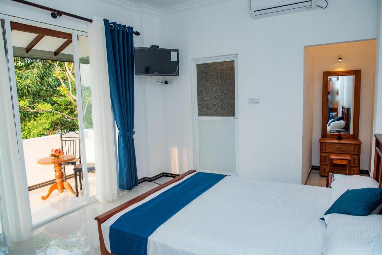 Sky Edge Homestay Канді Екстер'єр фото