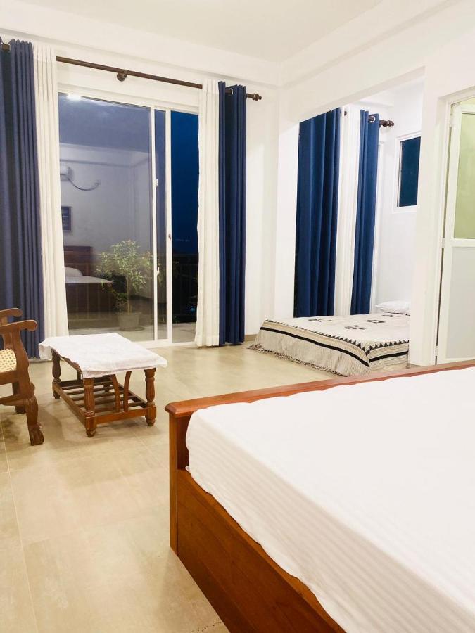 Sky Edge Homestay Канді Екстер'єр фото