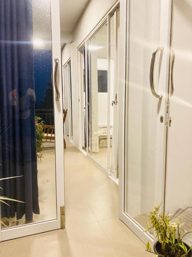 Sky Edge Homestay Канді Екстер'єр фото